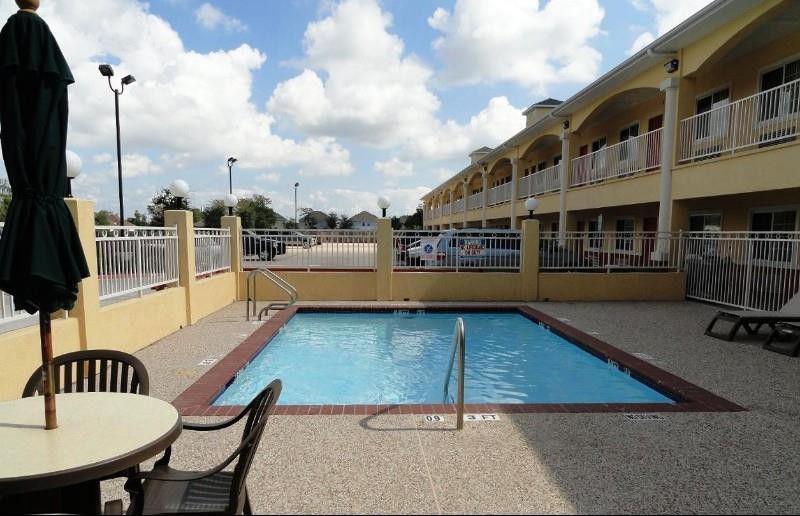 Scottish Inn And Suites בייטאון מראה חיצוני תמונה