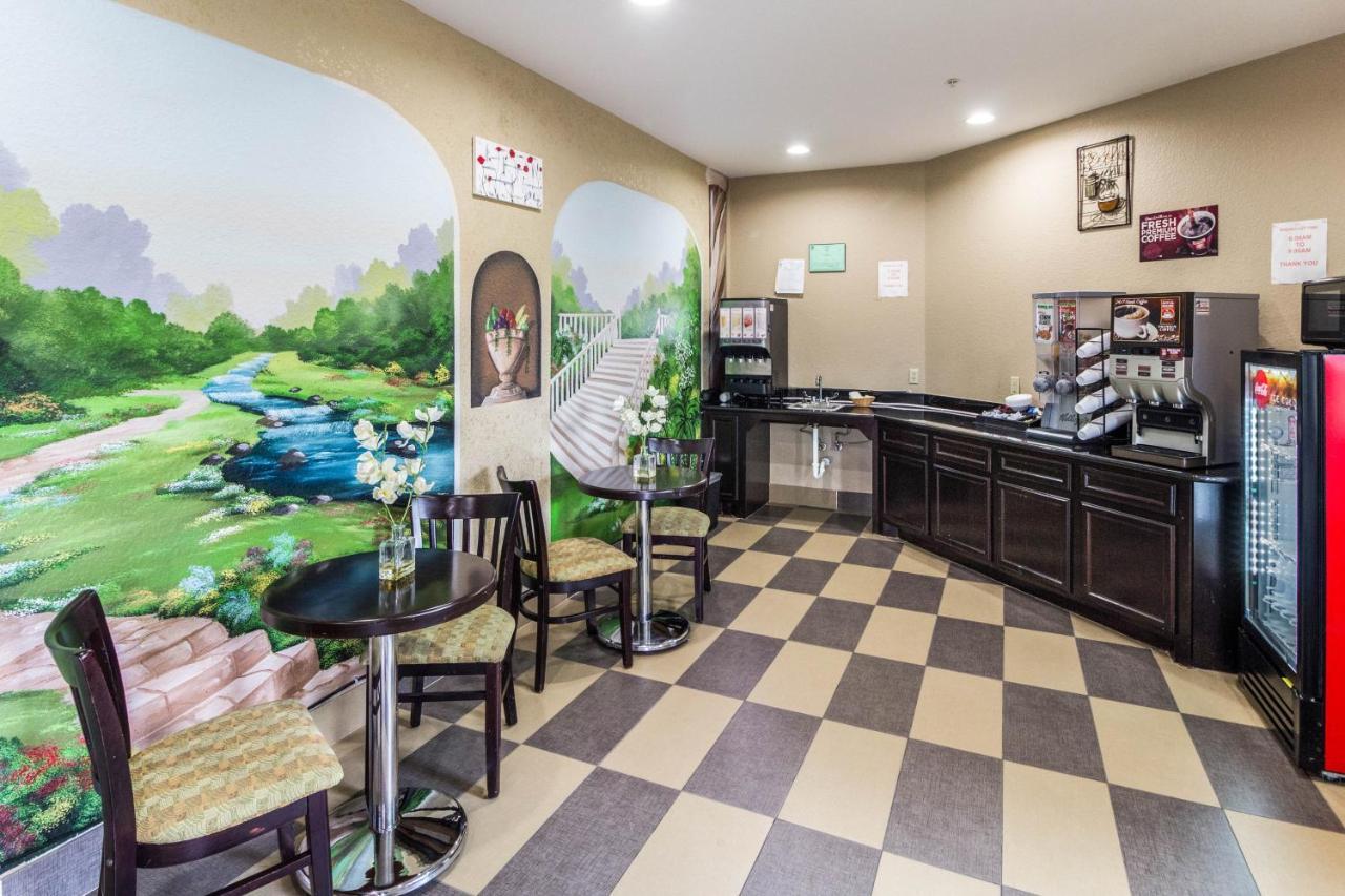 Scottish Inn And Suites בייטאון מראה חיצוני תמונה
